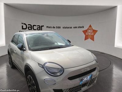 Outra Usado 2024 Fiat 600E La Prima SUV | € 24.499