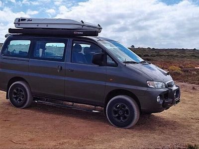 usado Hyundai H-1 (2001) com tenda James baroud e toldo arb