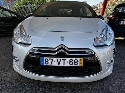 Branco Usado 2016 DS Automobiles DS3 Citadino | € 13.900 (Caro)