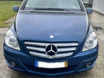 Mercedes B180