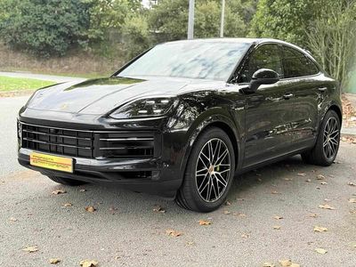 Usado Porsche Cayenne 470 HP (345 kW) 2025 Preto SUV