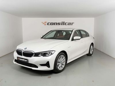 BMW 330e