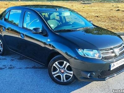 Usado Dacia Logan Comfort 90 HP (66 kW) 2015 Preto Sedan