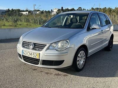 Usado 2006 VW Polo Sedan | € 2.999 (Preço elevado)