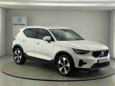 Usado Volvo XC40 Core 163 HP (119 kW) 2025 Branco SUV