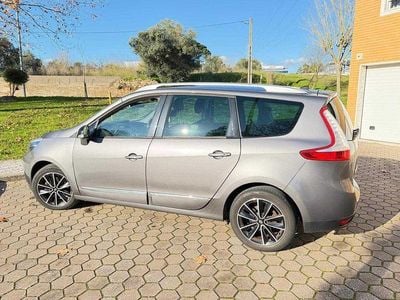 Usado Renault Grand Scénic III Bose Edition 130 HP (95 kW) 2013 Monovolume