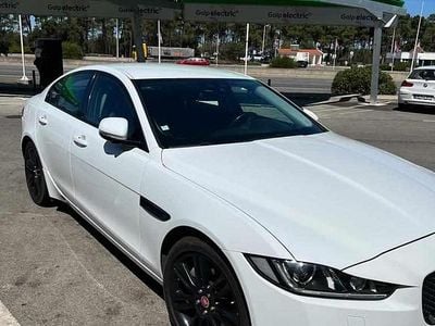 Branco Usado 2016 Jaguar XE Sedan | € 19.600 (Preço elevado)