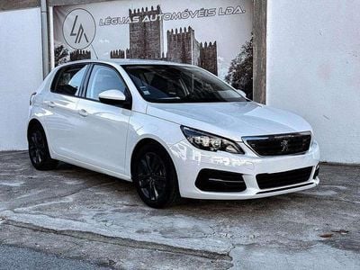 Usado Peugeot 308 102 HP (75 kW) 2019 Branco