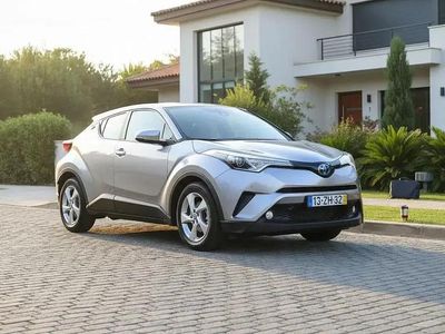 Usado Toyota C-HR Comfort 122 HP (89 kW) 2019 Prateado SUV