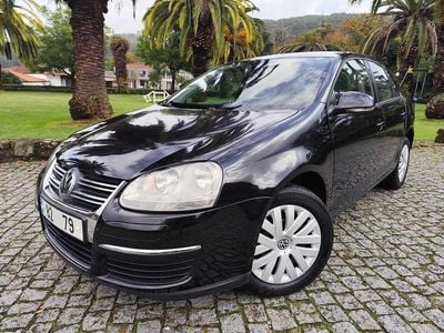Usado VW Golf VI 105 HP (77 kW) 2010 Citadino