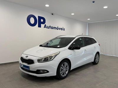 Usado Kia Ceed Sportswagon 90 HP (66 kW) 2013 Branco Carrinha