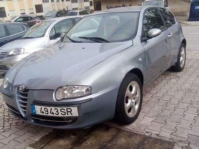 Usado Alfa Romeo 147 125 HP (91 kW) 2001 Citadino