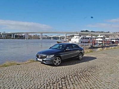 Usado Mercedes C200 Exclusive 136 HP (100 kW) 2014 Cinza escuro Sedan