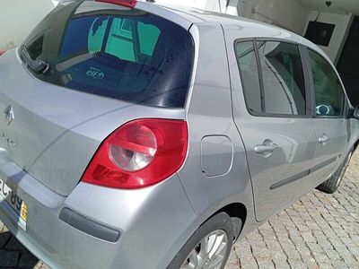 usado Renault Clio 1.2 gasolina 2007