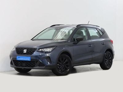 Usado Seat Arona 110 HP (80 kW) 2023 Cinzento SUV