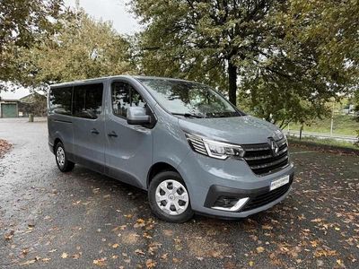 Cinza Usado 2023 Renault Trafic Monovolume | € 37.990