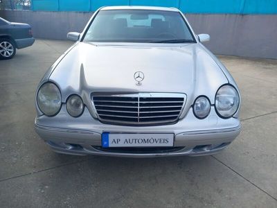 Mercedes E220