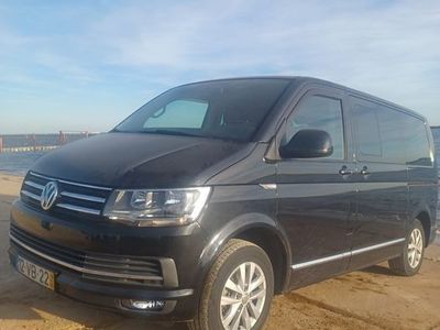 usado VW Caravelle 2.0 TDi Auto 9 Lugares