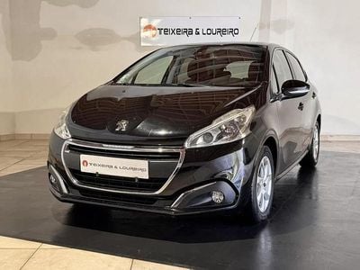 Preto Usado 2016 Peugeot 208 Active Citadino | € 9.900 (Bom preço)