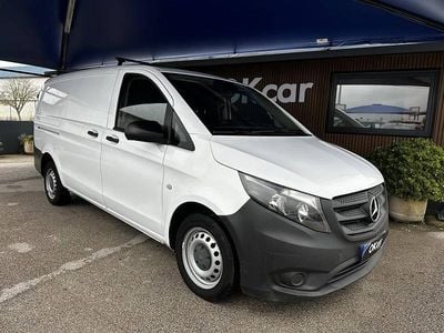 Usado Mercedes Vito 88 HP (64 kW) 2016 Branco Van