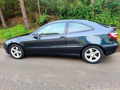 Usado 2004 Mercedes C200 | € 7.200 (Super Preço)
