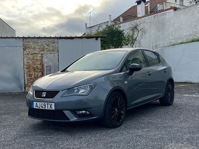 Cinza Usado 2015 Seat Ibiza Style | € 9.900 (Preço justo)