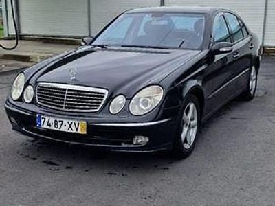 Usado Mercedes E270 170 HP (125 kW) 2003 Sedan
