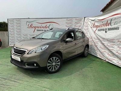 Usado Peugeot 2008 Active 82 HP (60 kW) 2014 Cinzento SUV