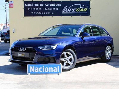 Usado Audi A4 Design 163 HP (119 kW) 2024 Azul Carrinha