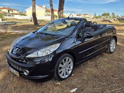 Usado Peugeot 207 CC GT 150 HP (110 kW) 2007 Azul Cabrios