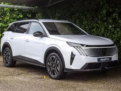 Usado Peugeot 5008 Allure 145 HP (106 kW) 2025 Branco Monovolume