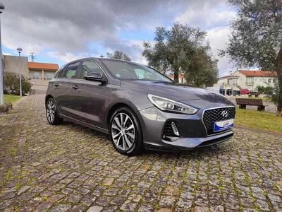 Usado Hyundai i30 Style 120 HP (88 kW) 2017 Cinza Citadino