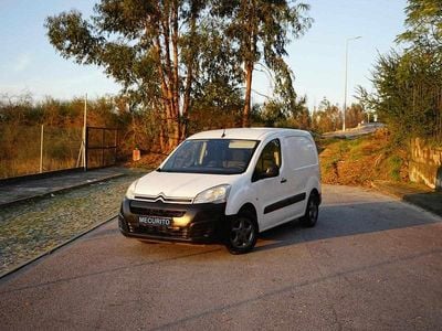 Branco Usado 2017 Citroën Berlingo Monovolume | € 8.750 (Preço justo)