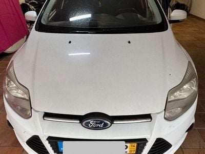 Usado 2014 Ford Focus Sedan | € 6.500 (Preço justo)