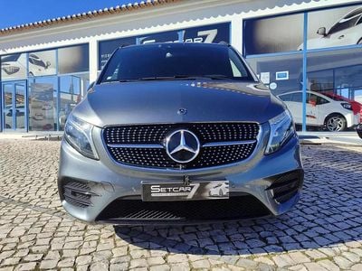 Azul Usado 2021 Mercedes V300 AMG Monovolume | € 52.000