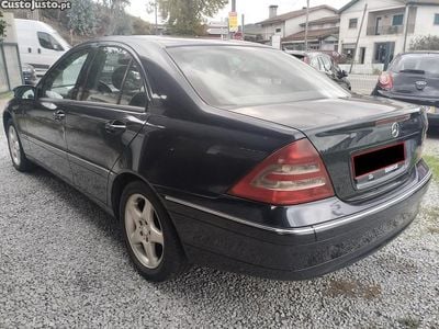 Mercedes C200