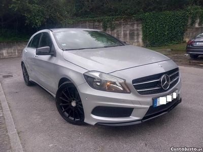 Usado Mercedes A180 AMG line 109 HP (80 kW) 2015 Cinza