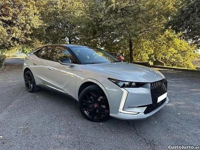 Cinza Usado 2022 DS Automobiles DS4 Crossback Performance SUV | € 28.990