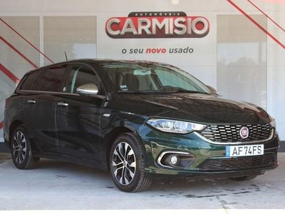 Usado Fiat Tipo Mirror 95 HP (69 kW) 2021 Verde Carrinha
