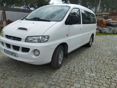 Hyundai H-1