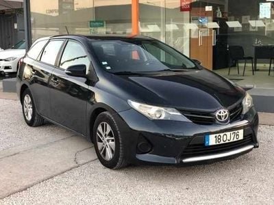 Usado Toyota Auris Touring Sports 90 HP (66 kW) 2014 Azul Carrinha