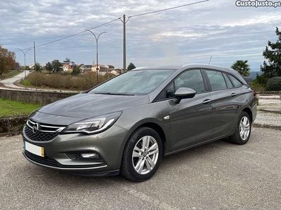 Usado Opel Astra 105 HP (77 kW) 2017 Cinza Carrinha
