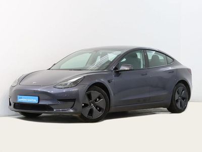 Cinzento Usado 2022 Tesla Model 3 Sedan | € 28.900 (Preço justo)