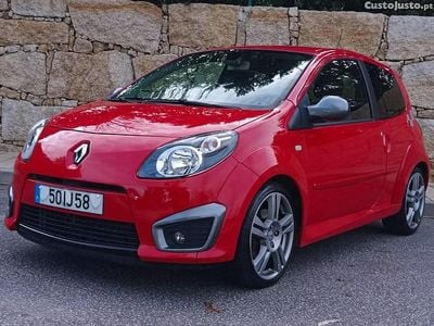 Usado Renault Twingo R.S. 133 HP (97 kW) 2009 Vermelho Citadino