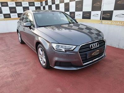 usado Audi A3 1.6 TDi Attraction Ultra