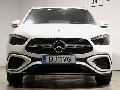 Branco Usado 2024 Mercedes GLA180 AMG line SUV | € 48.500 (Preço elevado)