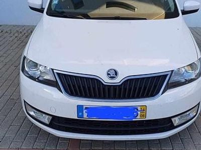 Usado Skoda Rapid 90 HP (66 kW) 2014 Branco Citadino