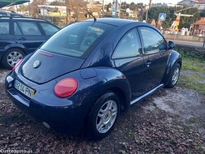 Azul Usado 2001 VW Beetle | € 3.500