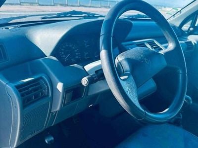 Azul Usado 1993 Renault Clio Citadino | € 1.100