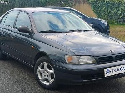 Cinza Usado 1997 Toyota Carina E Sedan | € 3.500